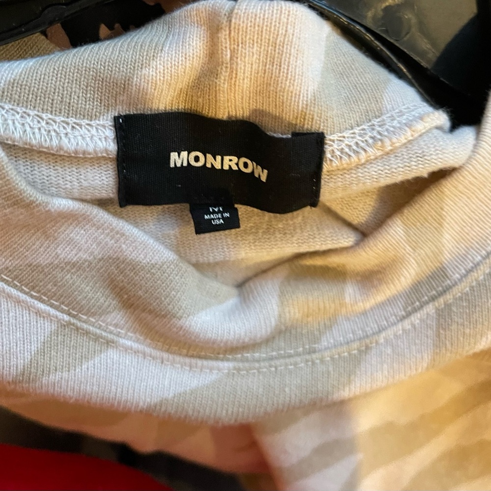 Monroe Top - Picture 3 of 4
